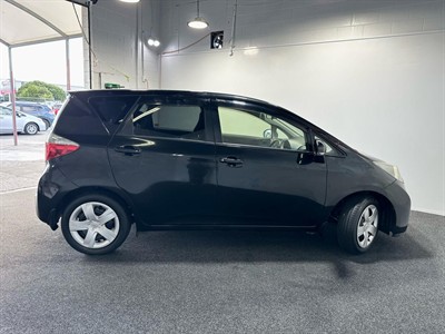 2012 Toyota Ractis - Thumbnail