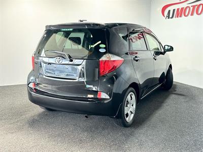 2012 Toyota Ractis - Thumbnail