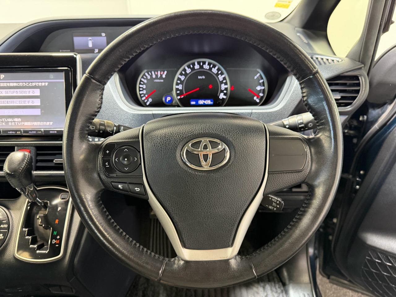 2014 Toyota Voxy