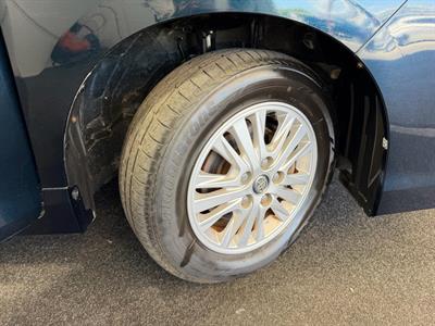 2014 Toyota Voxy - Thumbnail