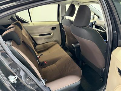 2012 Toyota Aqua - Thumbnail