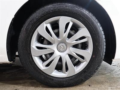 2020 Mazda 2 - Thumbnail