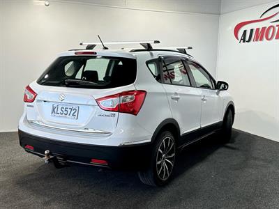2017 Suzuki SX4 - Thumbnail