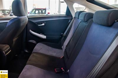 2012 Toyota Prius - Thumbnail