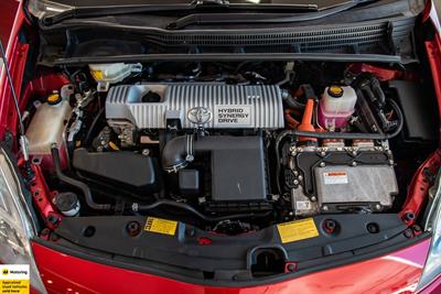 2012 Toyota Prius - Thumbnail