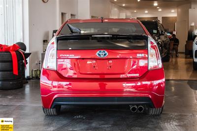 2012 Toyota Prius - Thumbnail
