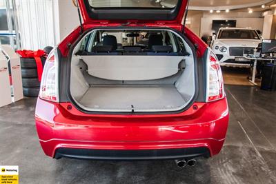 2012 Toyota Prius - Thumbnail