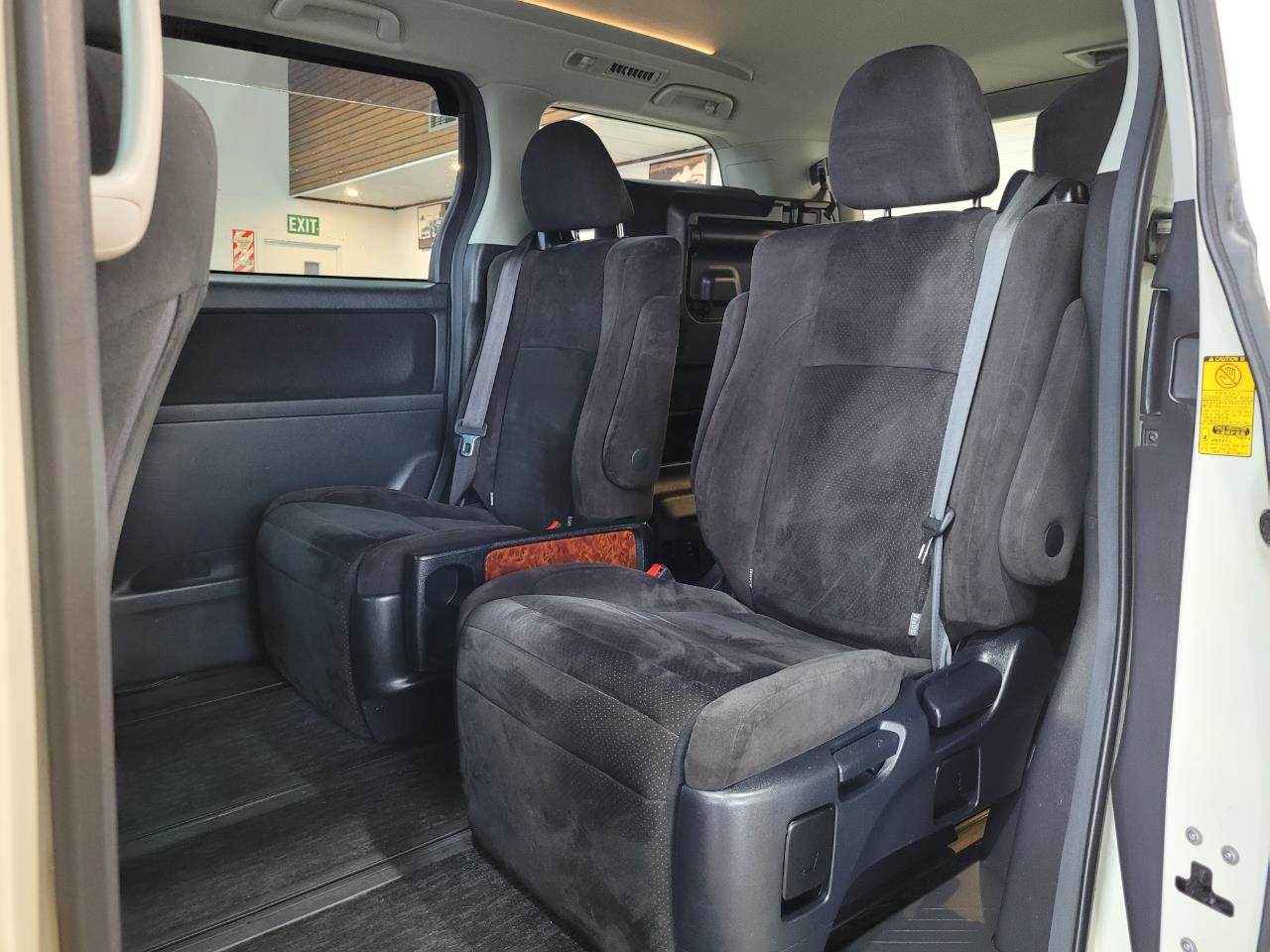 2011 Toyota Alphard
