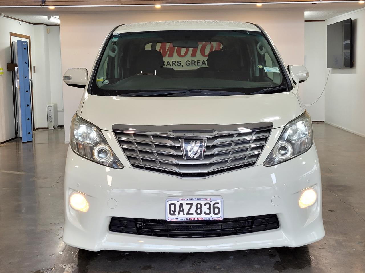 2011 Toyota Alphard