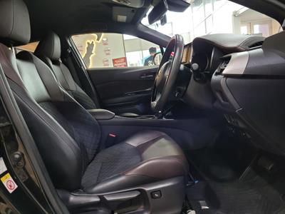 2018 Toyota C-HR - Thumbnail