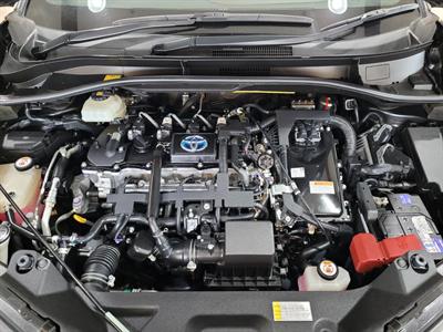 2018 Toyota C-HR - Thumbnail