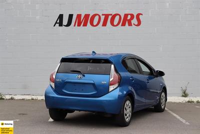2016 Toyota Aqua - Thumbnail