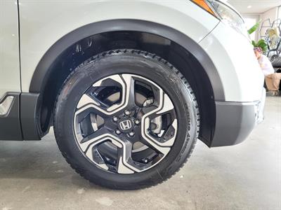 2019 Honda CR-V - Thumbnail