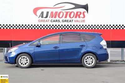 2013 Toyota Prius - Thumbnail