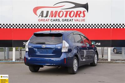 2013 Toyota Prius - Thumbnail