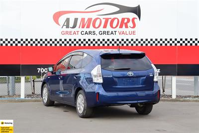 2013 Toyota Prius - Thumbnail