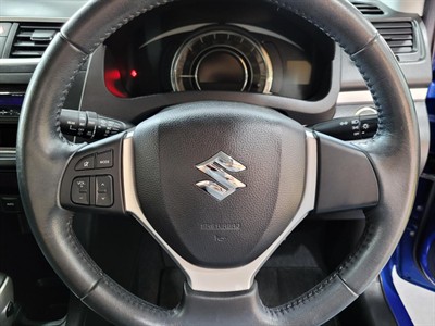 2014 Suzuki Swift - Thumbnail
