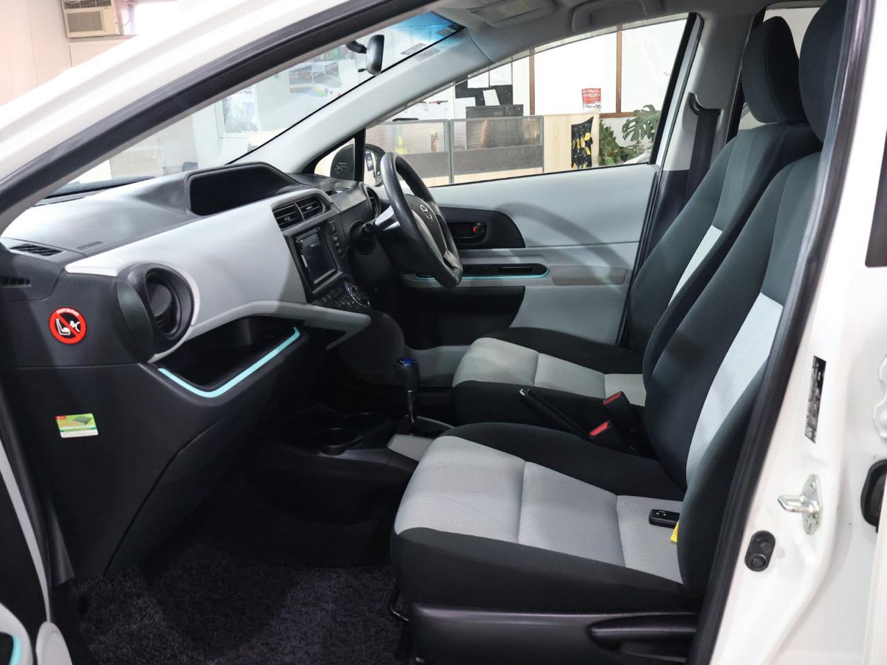 2013 Toyota Aqua