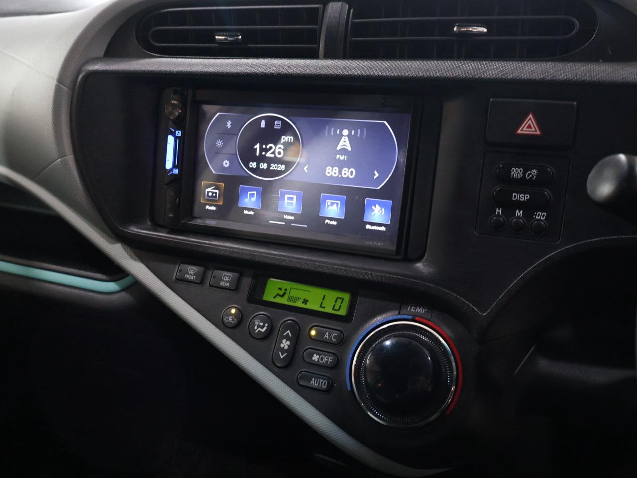 2013 Toyota Aqua