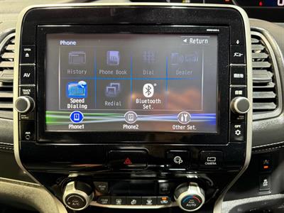 2016 Nissan Serena - Thumbnail