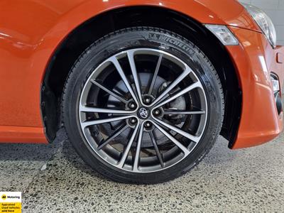 2012 Toyota 86 - Thumbnail
