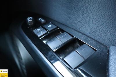 2019 Toyota Prius - Thumbnail