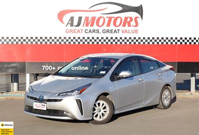 2019 Toyota Prius - Thumbnail