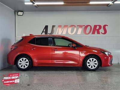 2018 Toyota Corolla - Thumbnail