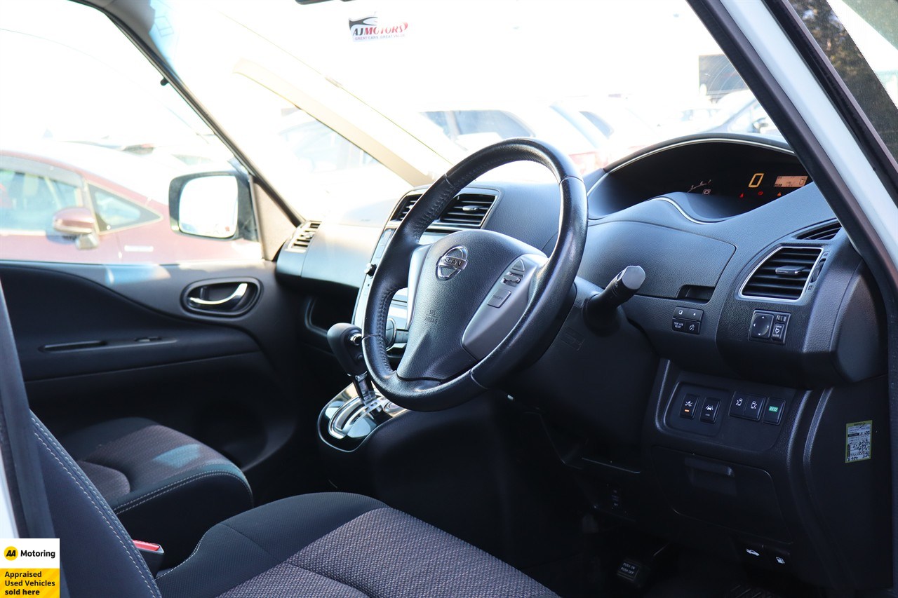 2015 Nissan Serena