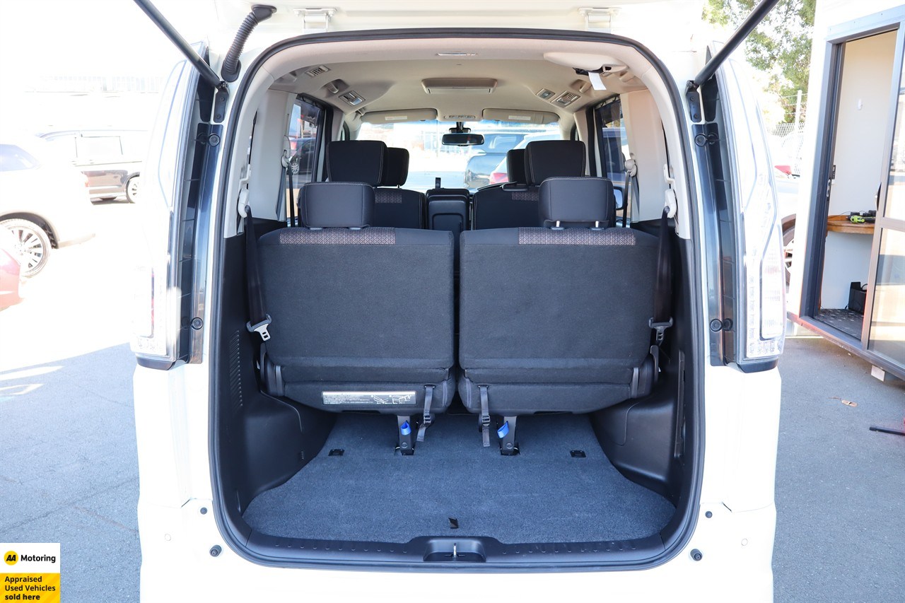 2015 Nissan Serena