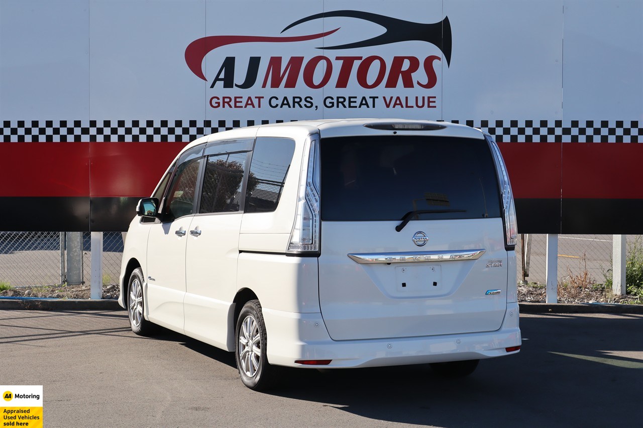 2015 Nissan Serena