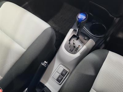 2014 Toyota Aqua - Thumbnail