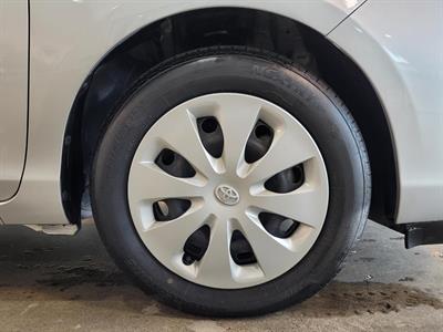 2014 Toyota Aqua - Thumbnail