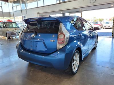 2012 Toyota Aqua - Thumbnail