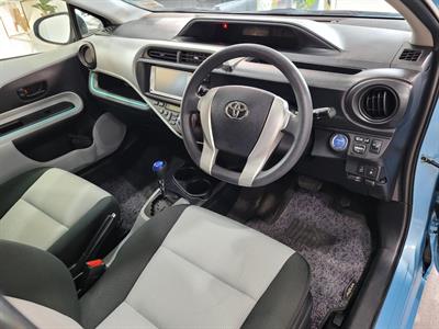 2012 Toyota Aqua - Thumbnail