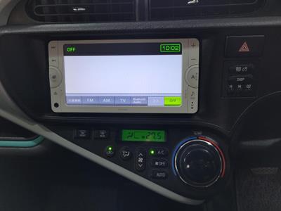 2012 Toyota Aqua - Thumbnail