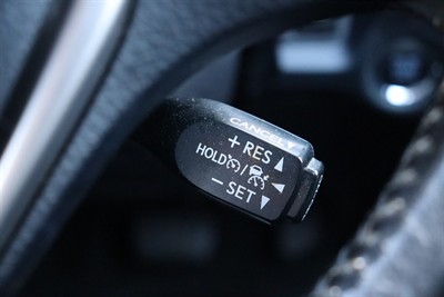 2017 Toyota RAV4 - Thumbnail