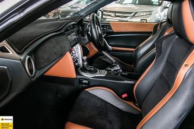 2016 Toyota 86 - Thumbnail