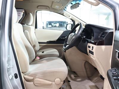2014 Toyota Alphard - Thumbnail