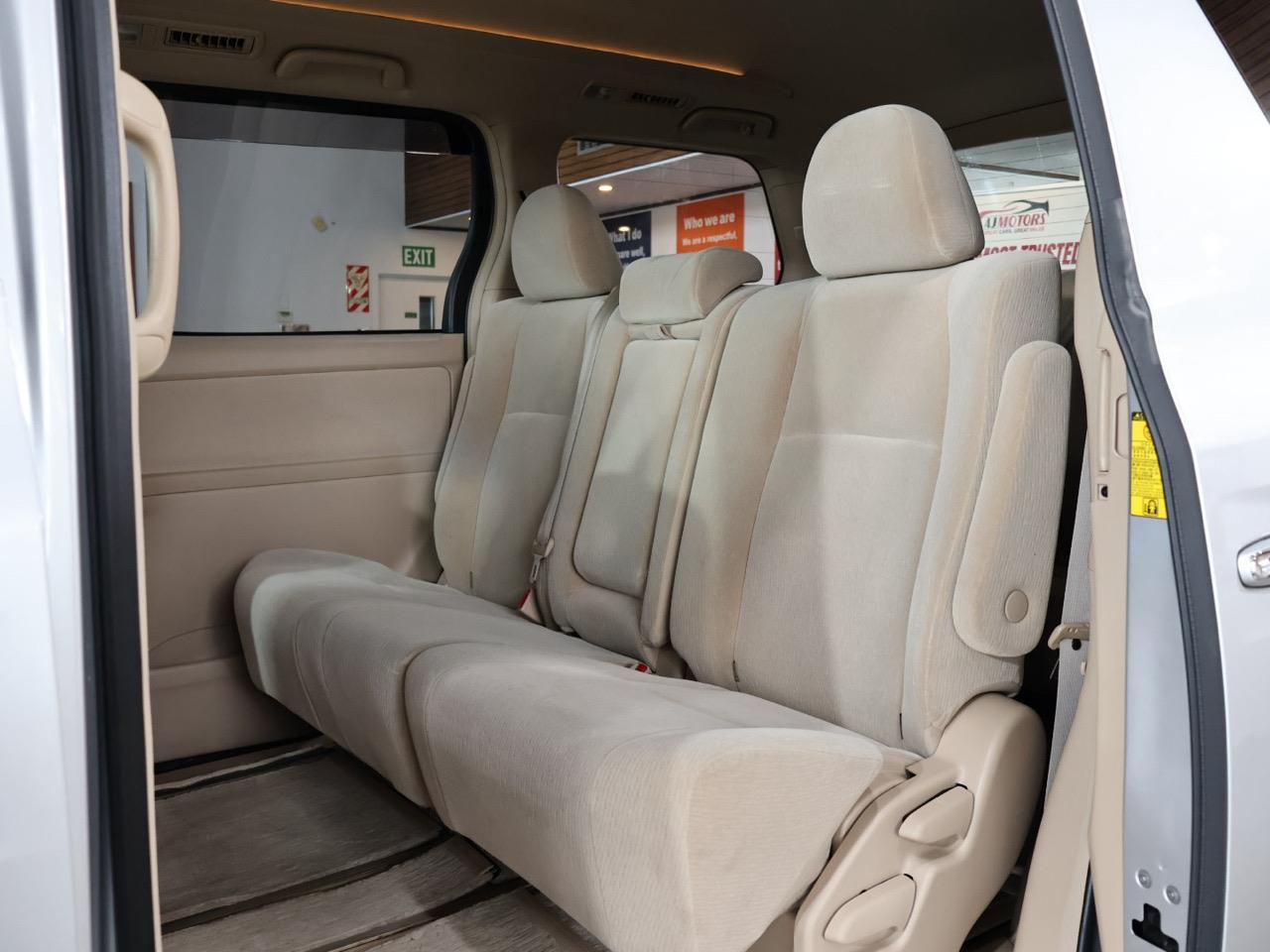 2014 Toyota Alphard