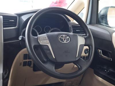 2014 Toyota Alphard - Thumbnail