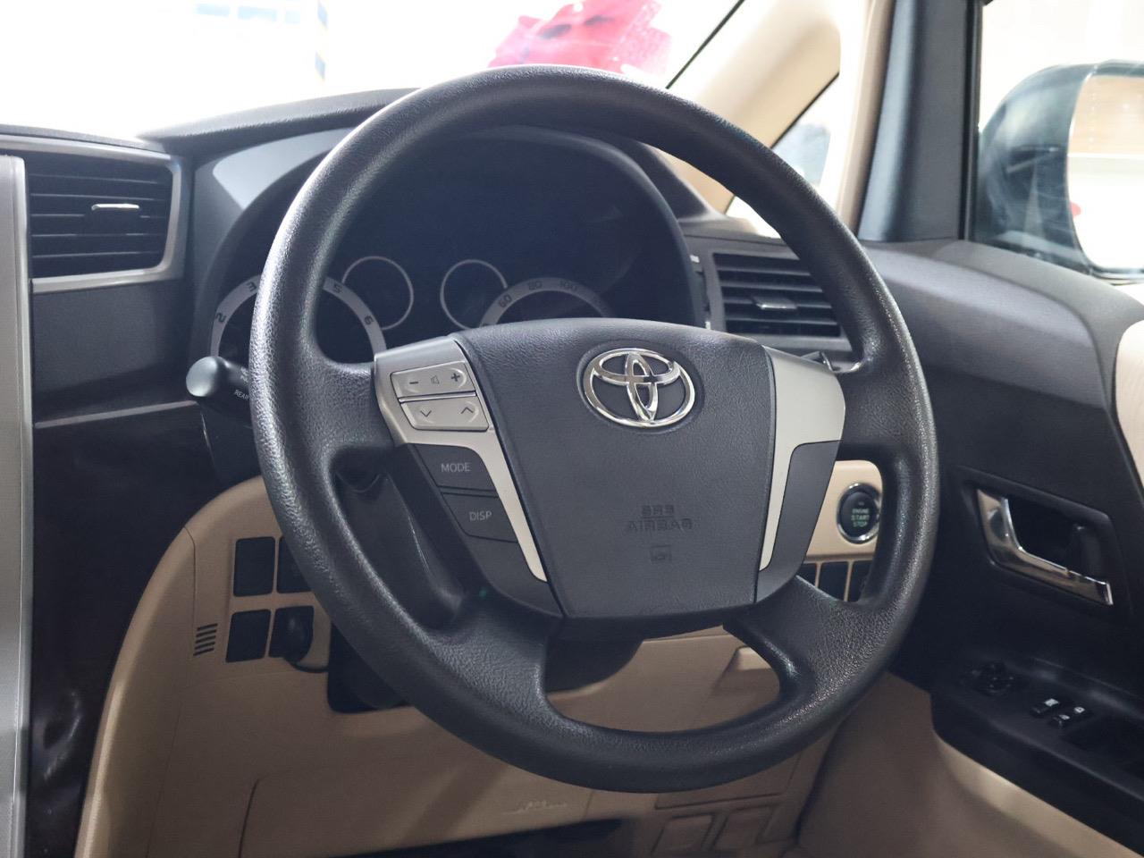 2014 Toyota Alphard