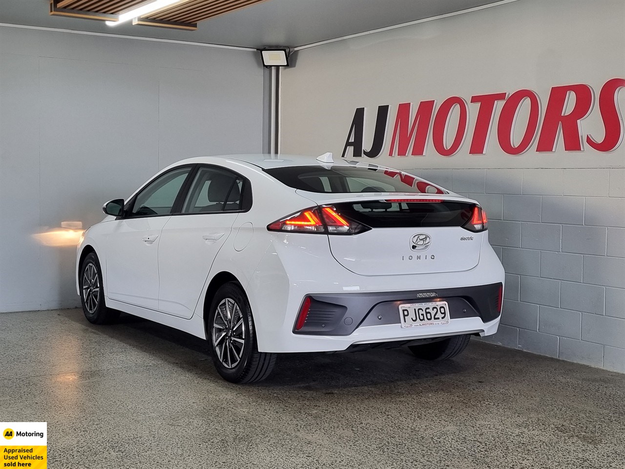 2022 Hyundai IONIQ