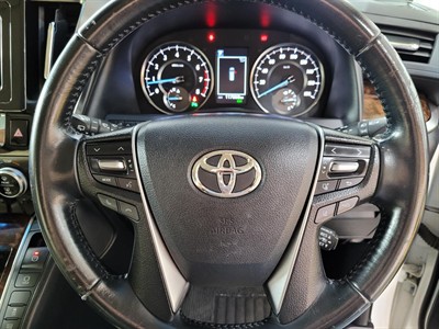 2019 Toyota Alphard - Thumbnail