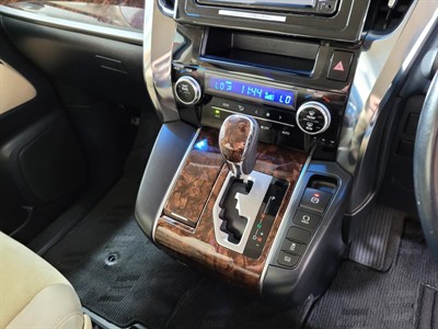 2019 Toyota Alphard - Thumbnail