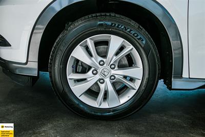 2015 Honda Vezel - Thumbnail