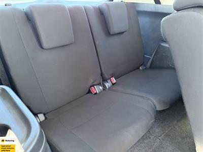 2021 Mitsubishi Outlander - Thumbnail