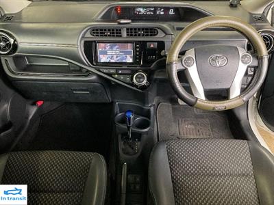 2015 Toyota Aqua - Thumbnail