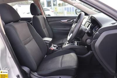 2021 Nissan X-Trail - Thumbnail