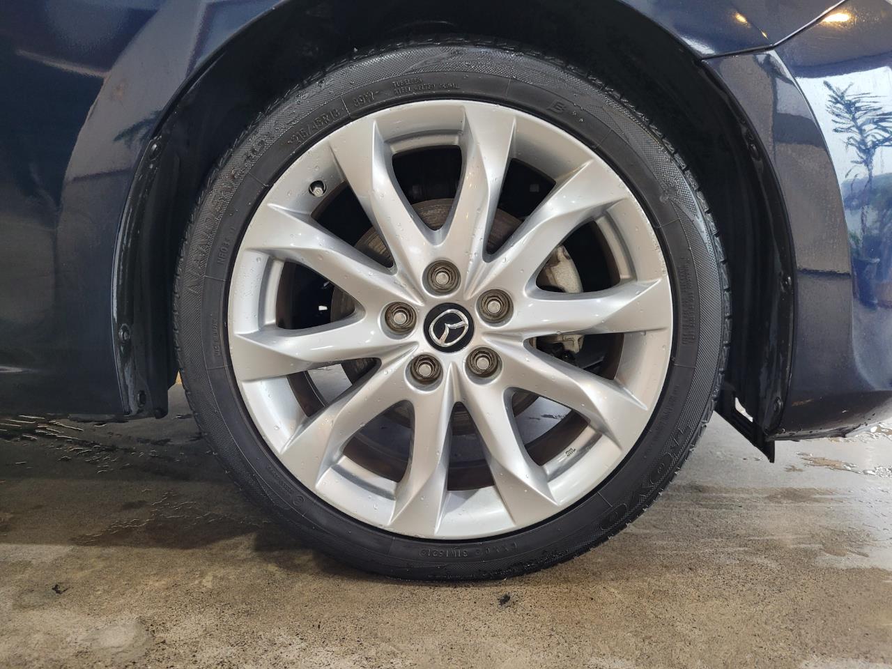 2014 Mazda Axela